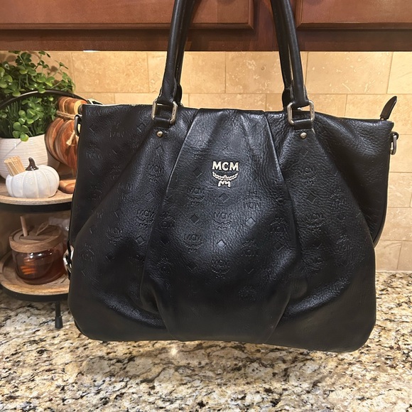 MCM Black Calfskin Ottomar Monogram with COA - Picture 1 of 11